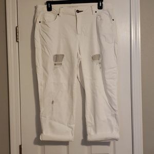 🌼White Jean capris🌼